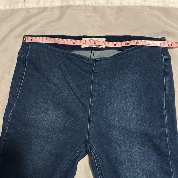 We The Free Penny Pull-On Flare Jeans Sz 26 - Picture 3 of 10